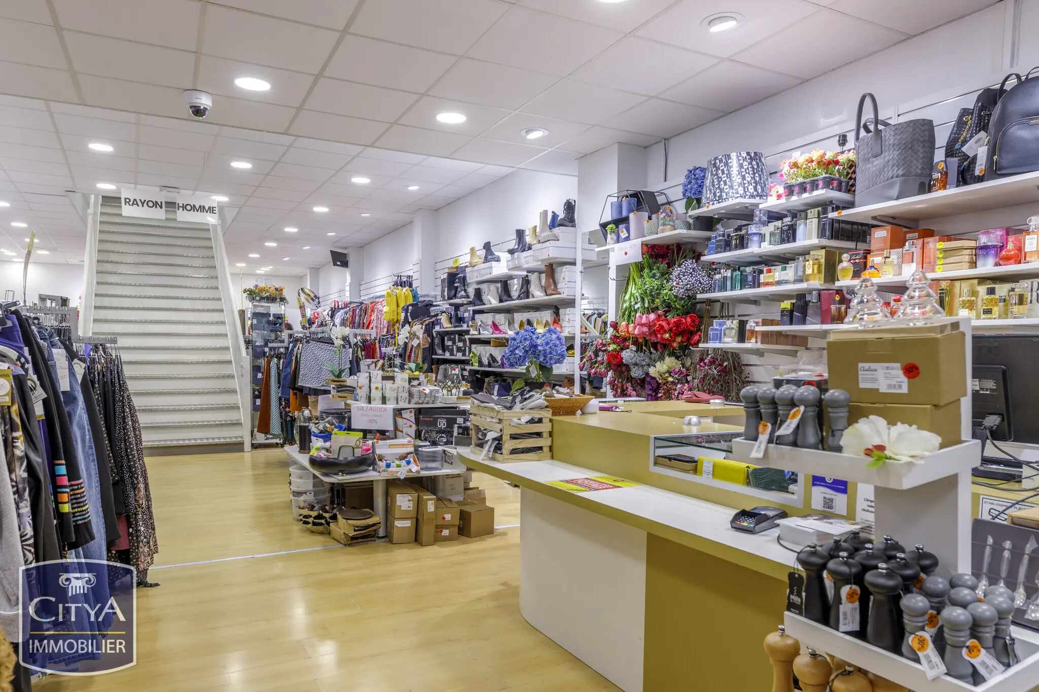 Photo 3 Immeuble 334m²