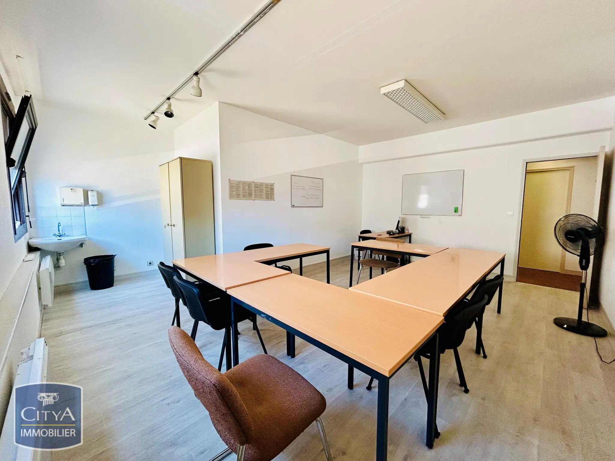 Photo 5 Fonds De Commerce 138m²