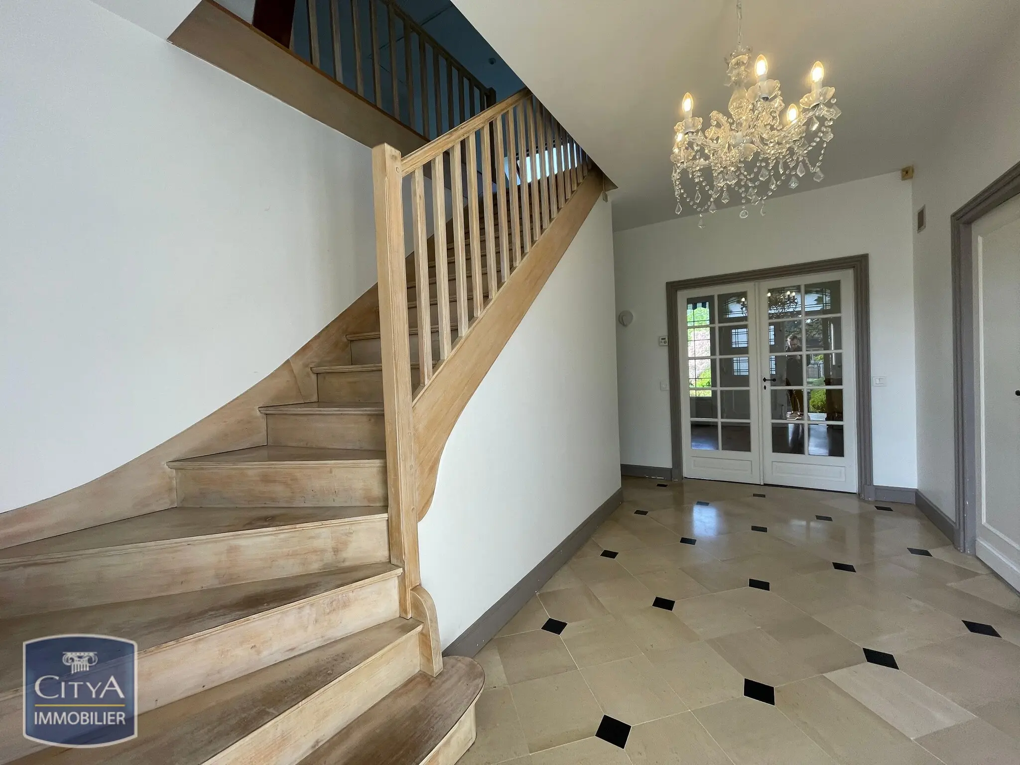 Photo 3 Maison 8 pièces 190m²