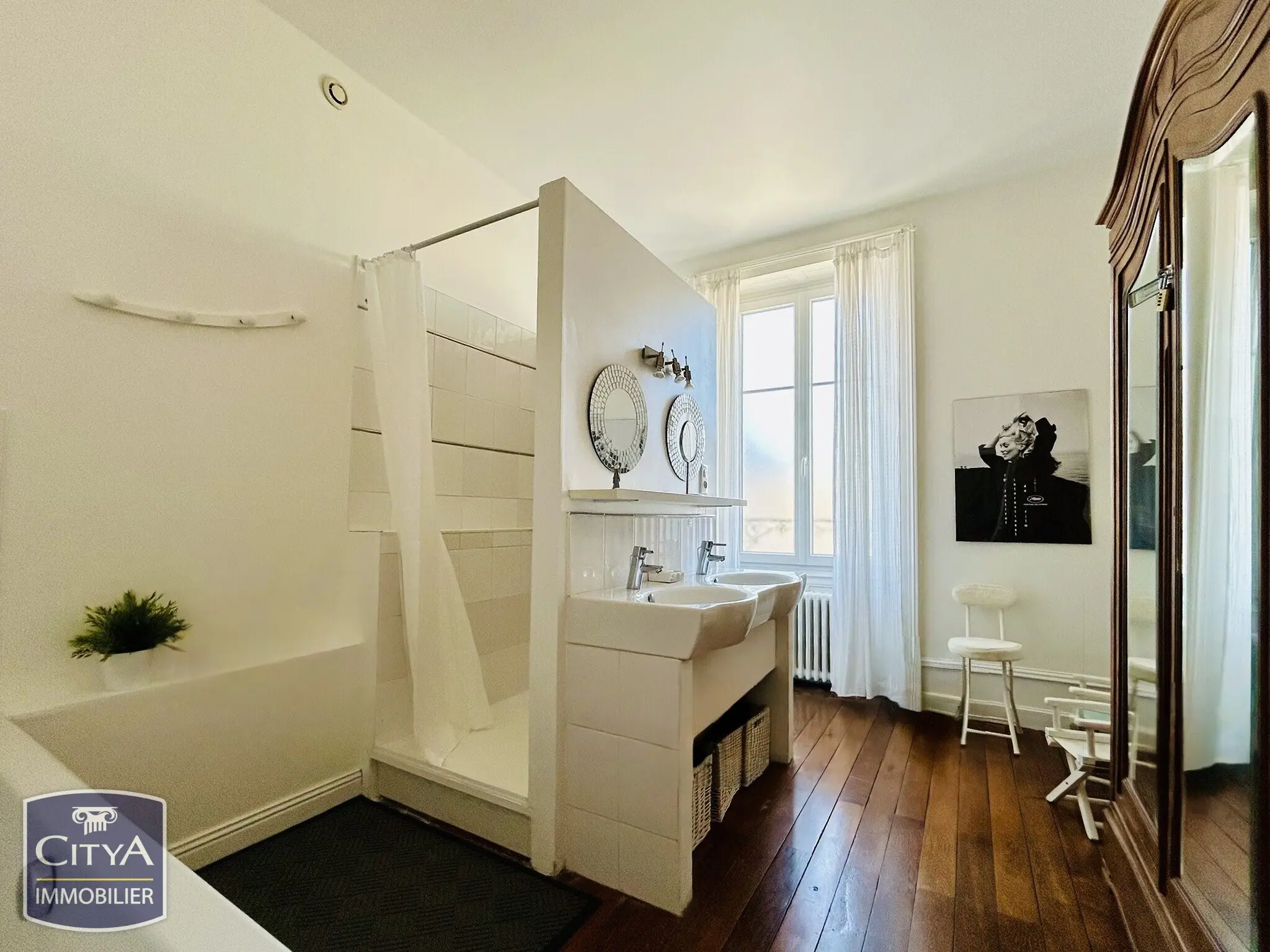 Photo 17 Maison 9 pièces 190m²