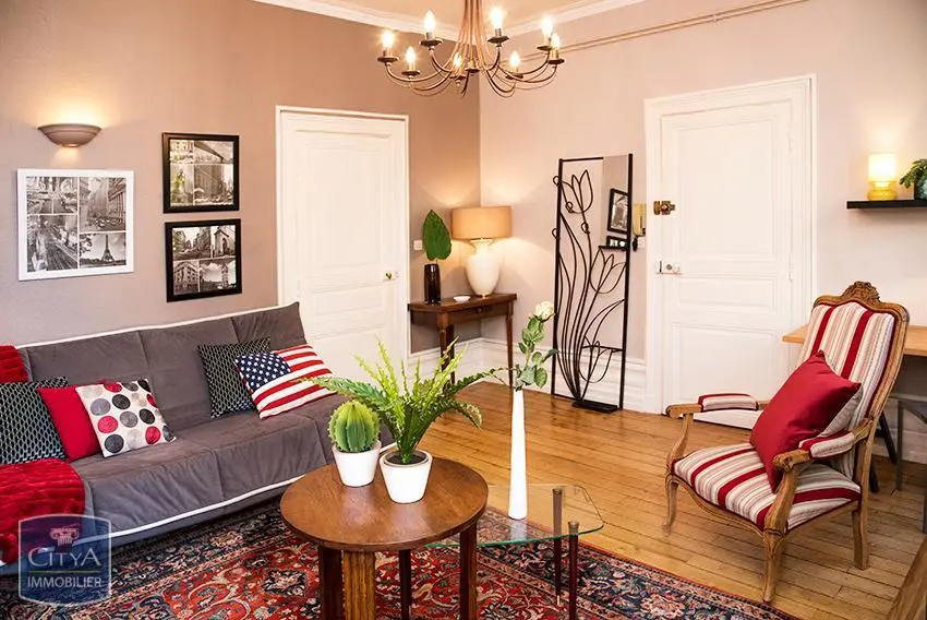 Photo 2 Immeuble 900m²