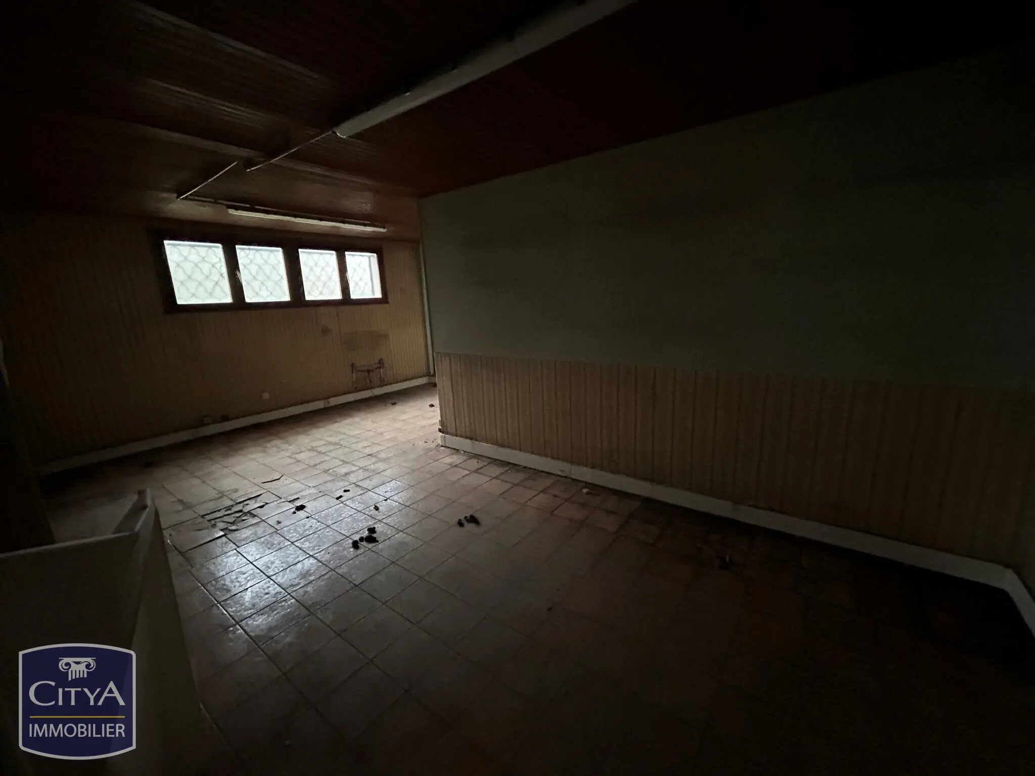 Photo 10 Local Professionnel 1603m²