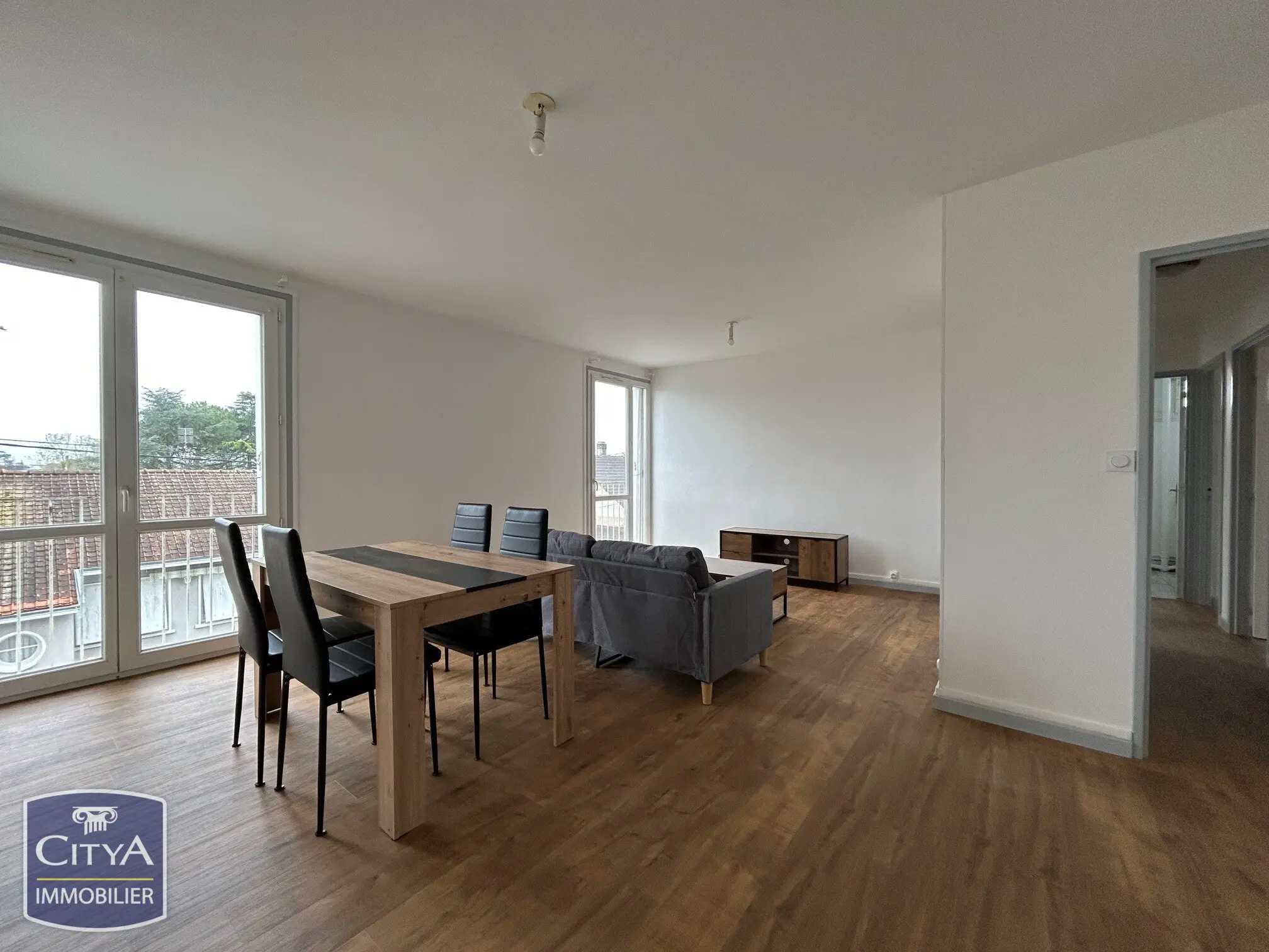 Photo 3 Appartement 4 pièces 84m²