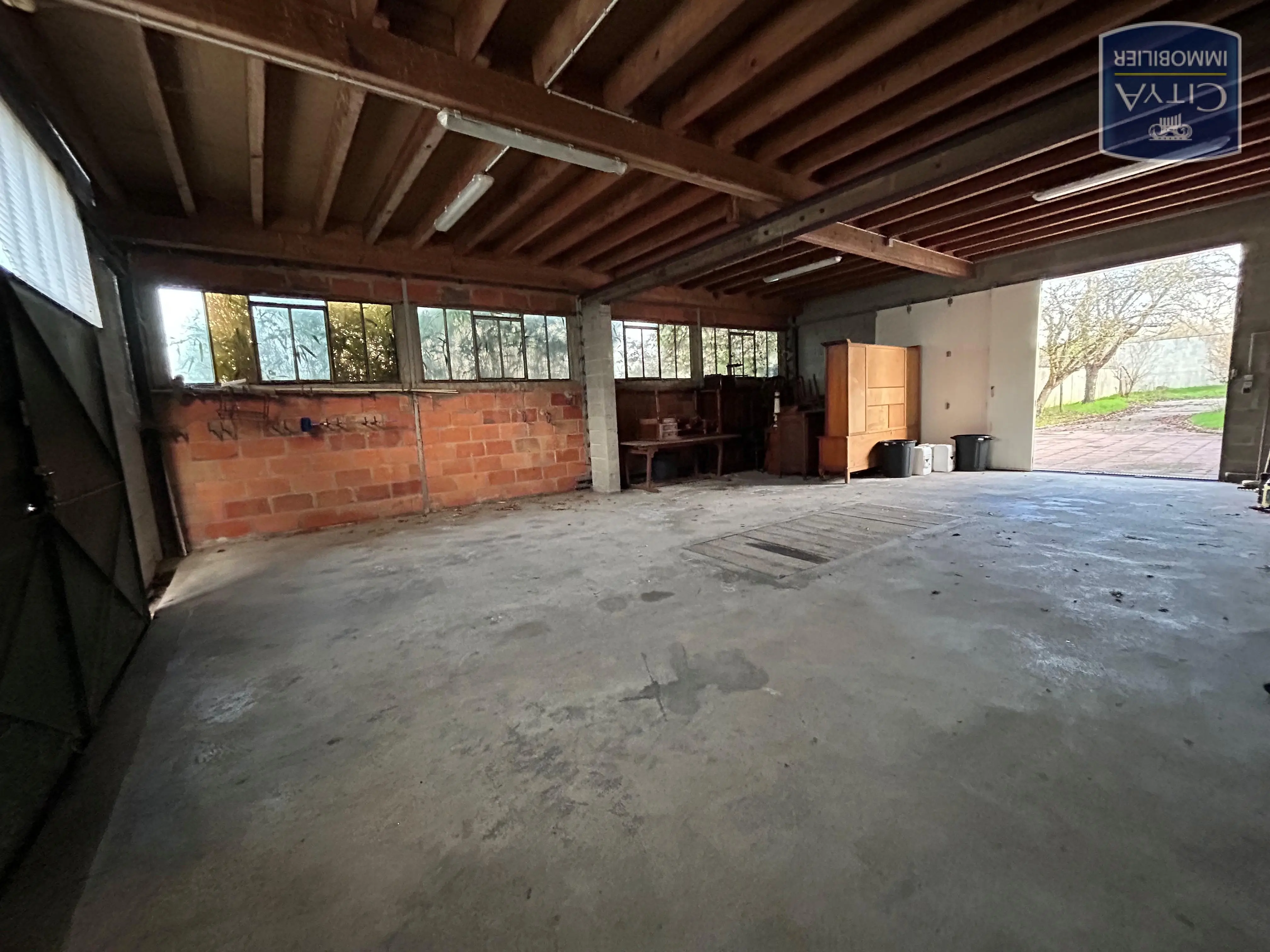 Photo 10 Maison 8 pièces 230m²