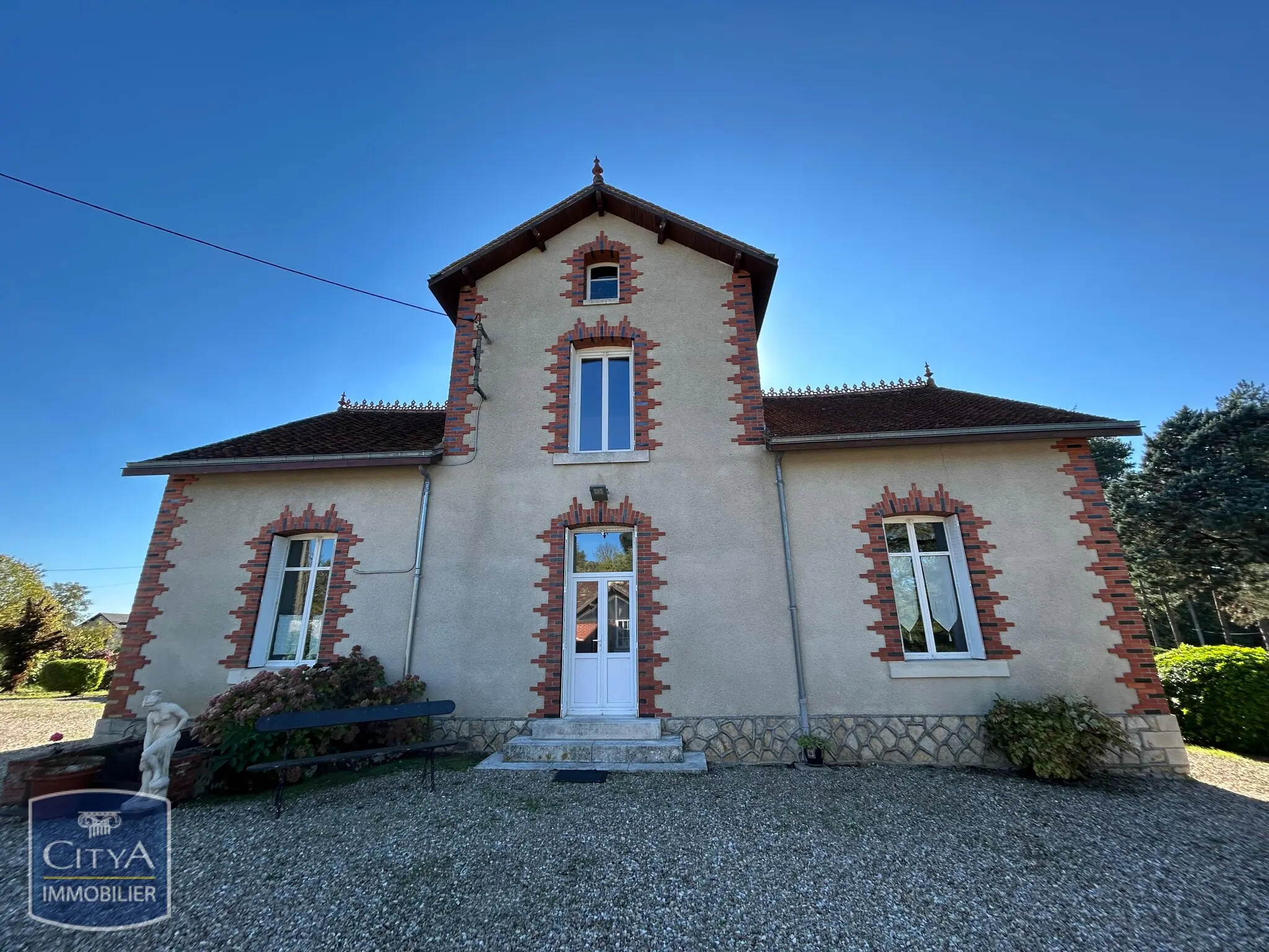 Photo 2 Maison 7 pièces 179.62m²