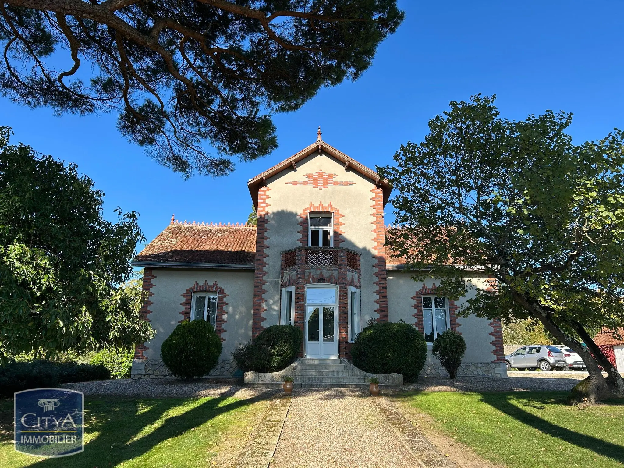 Photo 1 Maison 7 pièces 179.62m²