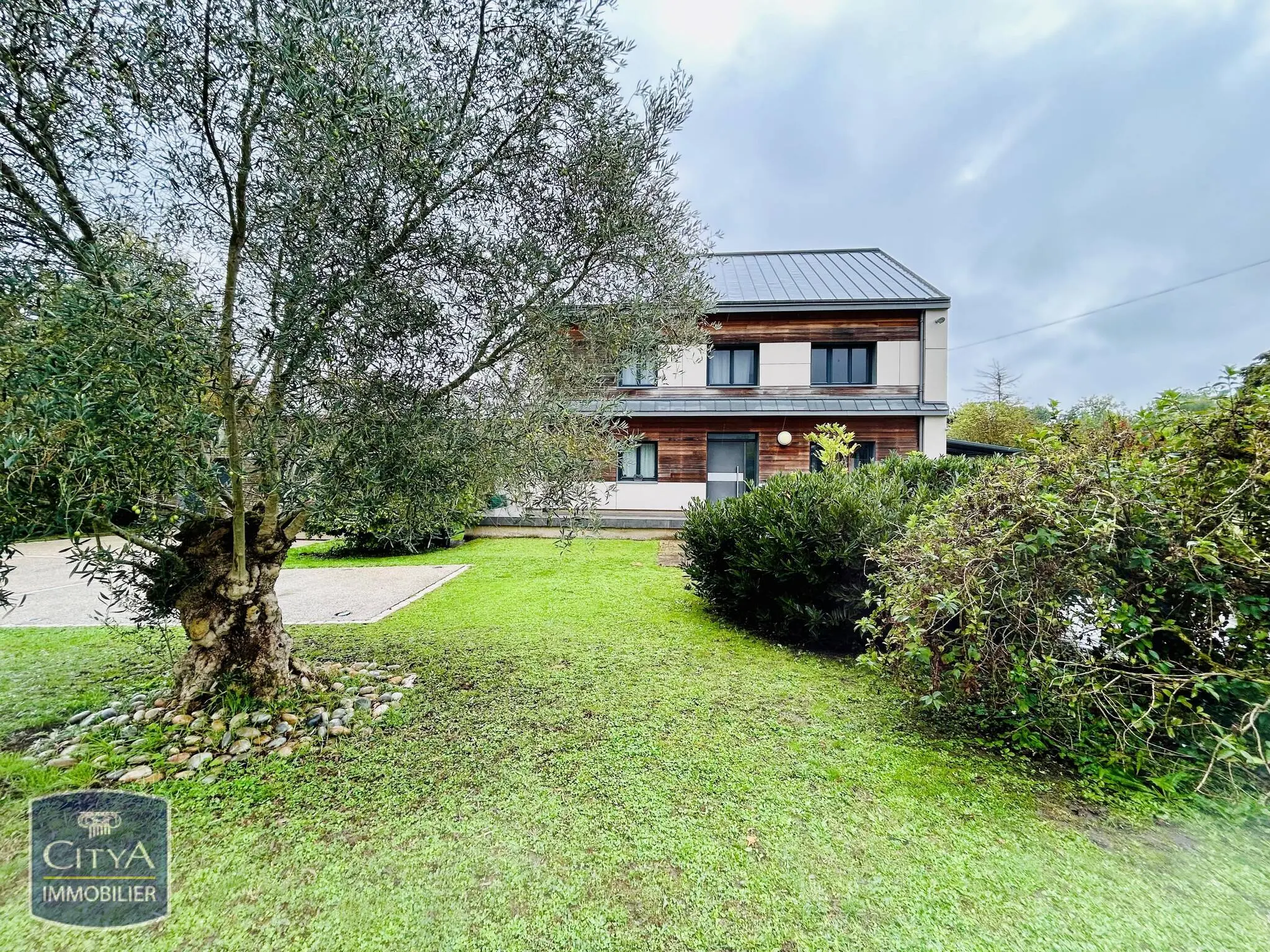 Photo 2 Maison 13 pièces 393m²