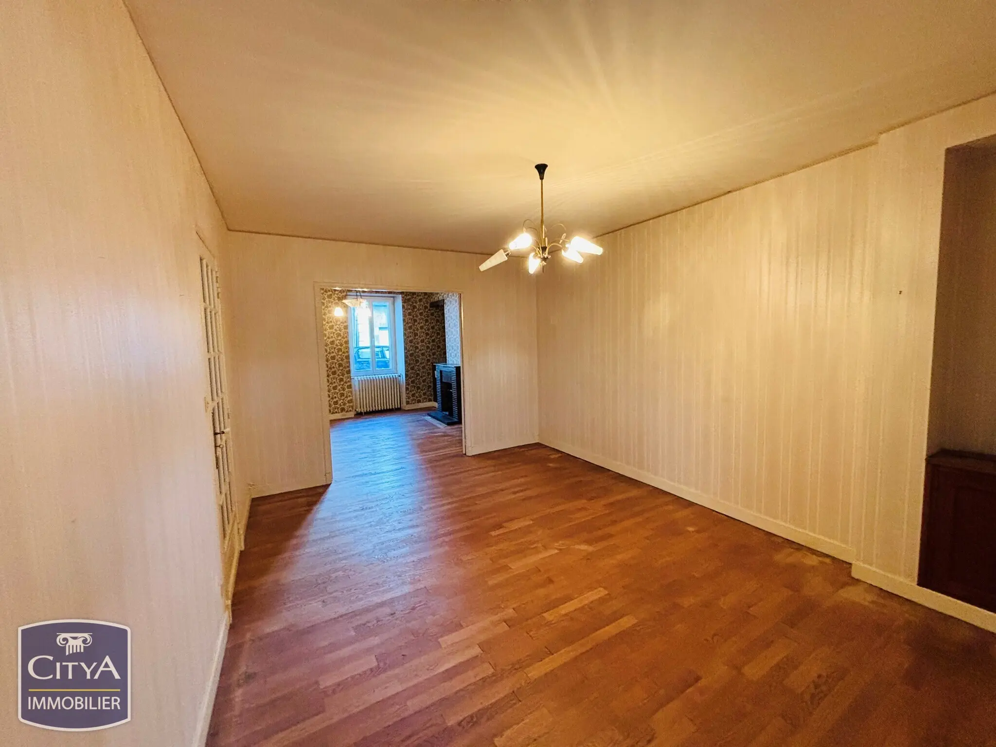 Photo 2 Maison 8 pièces 157m²