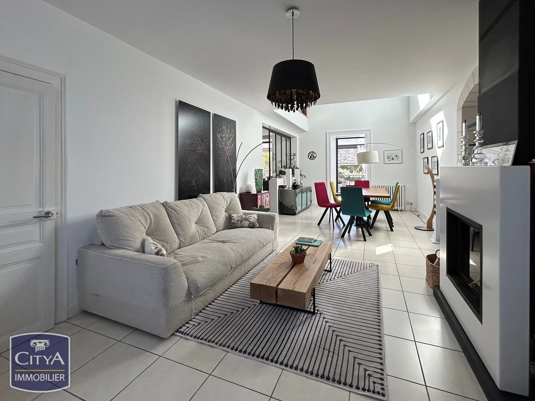 Photo 1 Maison 7 pièces 190m²