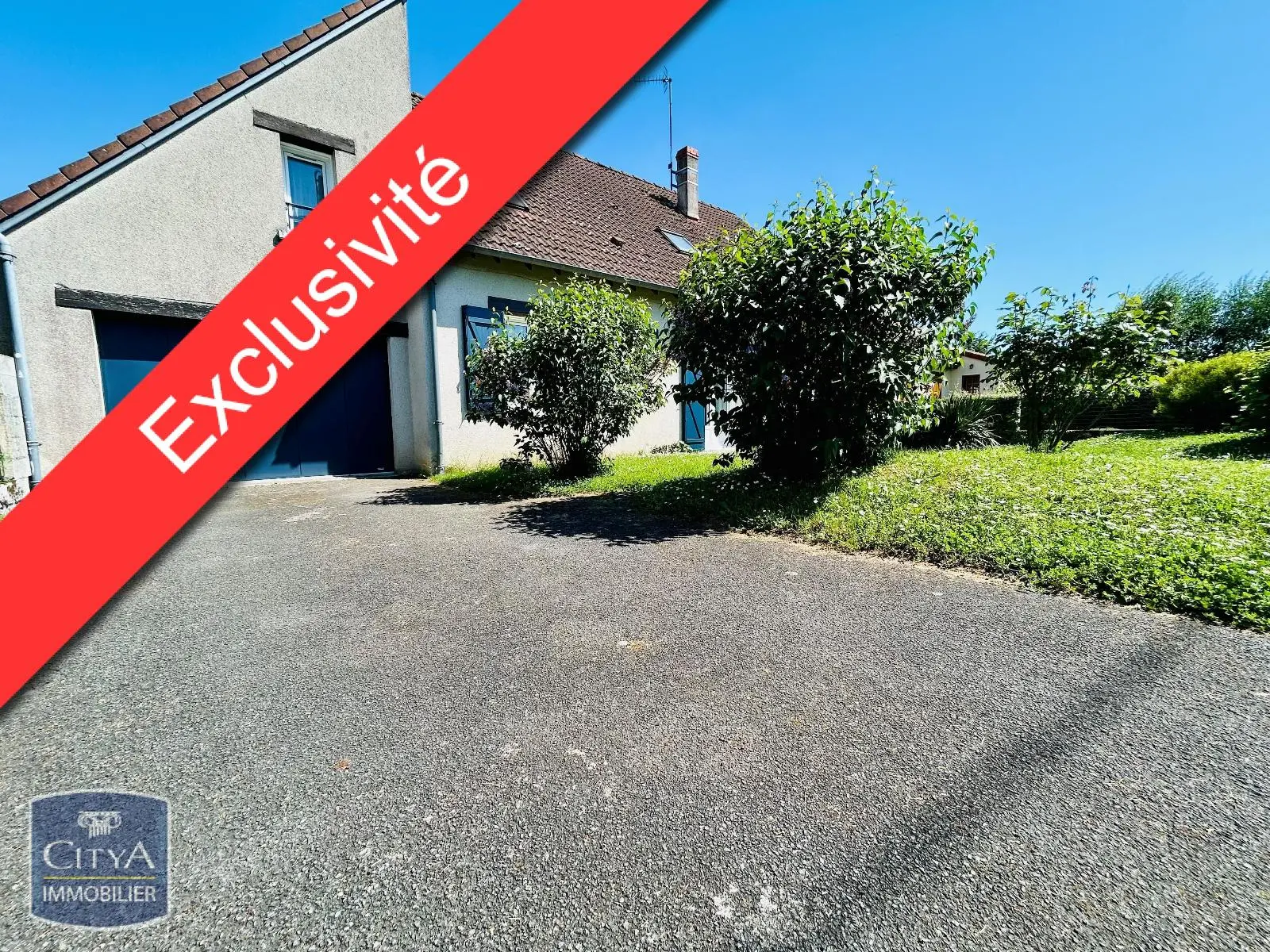 Photo 1 Maison 9 pièces 220m²