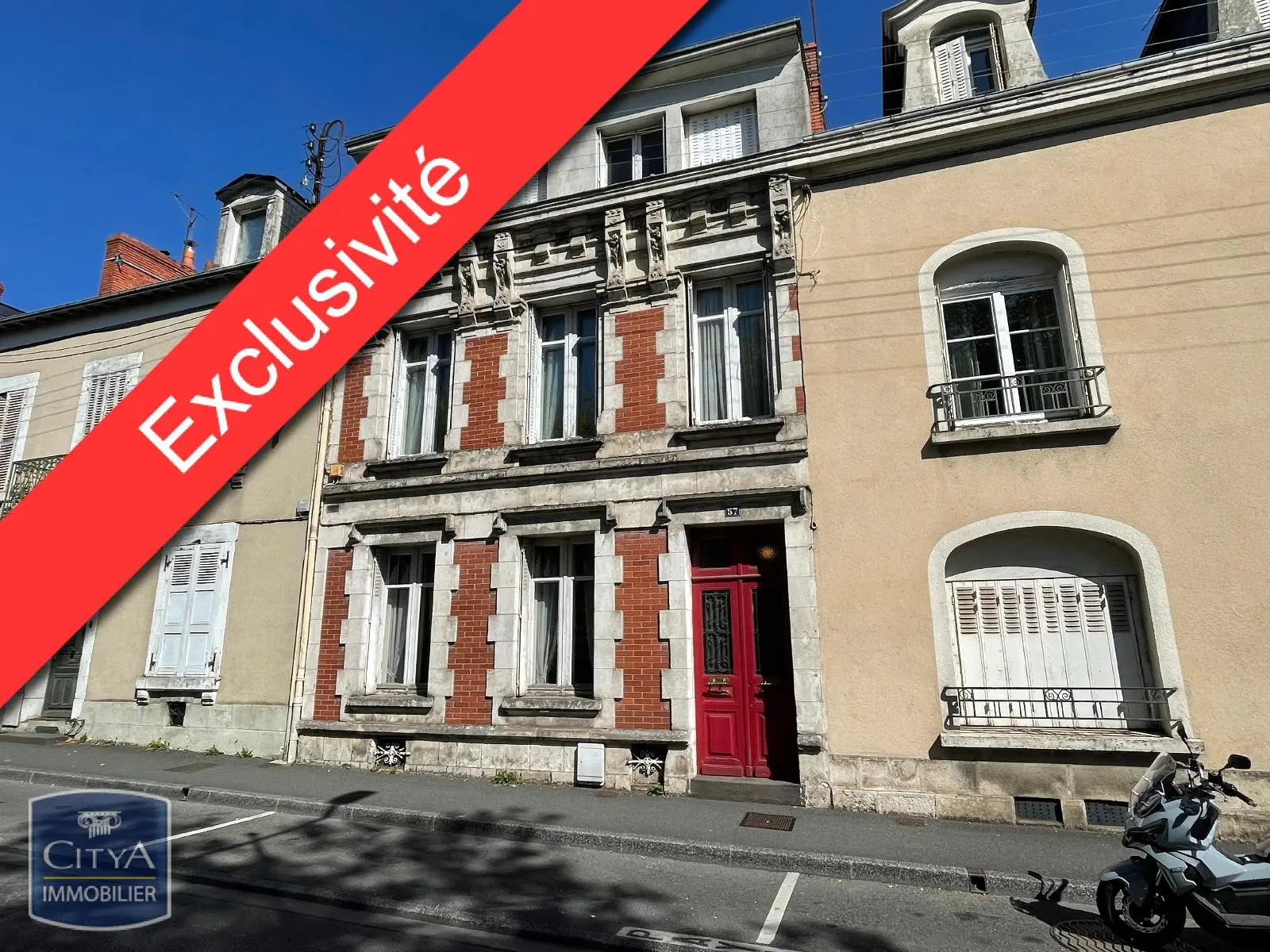 Photo 1 pour Maison 9 pièces 162m² Photo 1 Maison 9 pièces 162m²