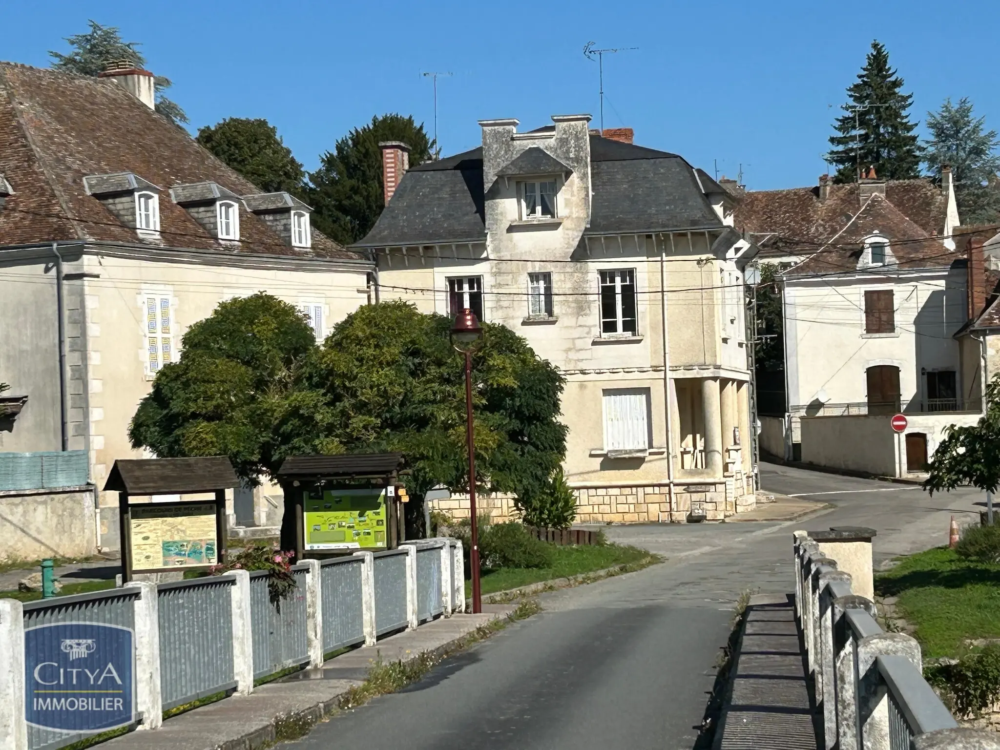 Photo 1 Maison 7 pièces 146m²