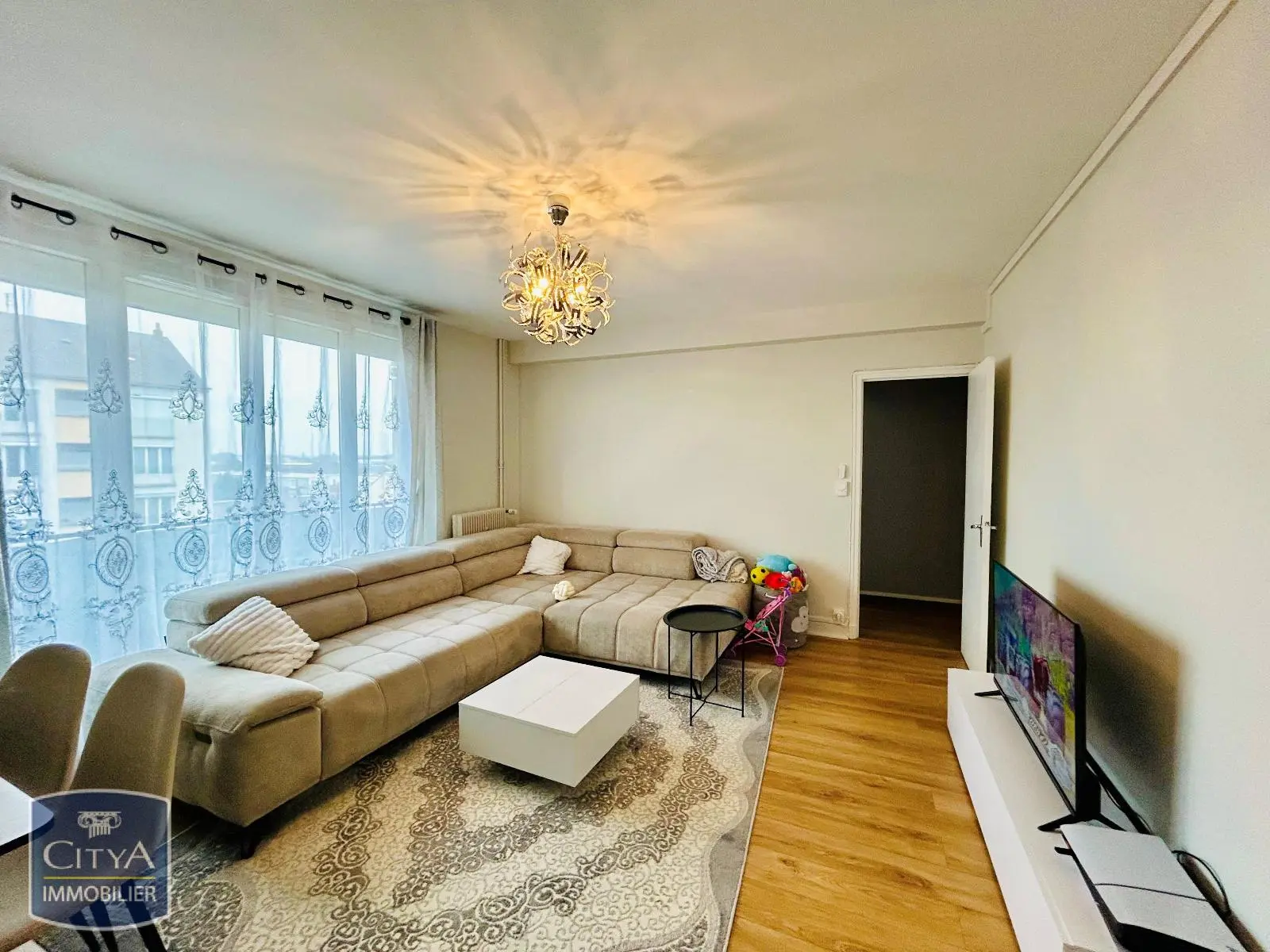 Photo 2 Appartement 5 pièces 110.14m²