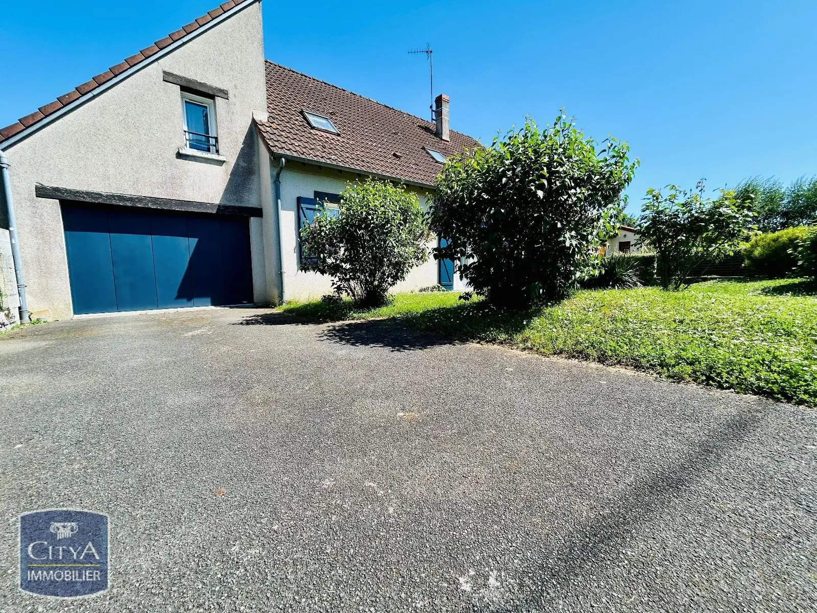 Photo 2 Maison 9 pièces 220m²