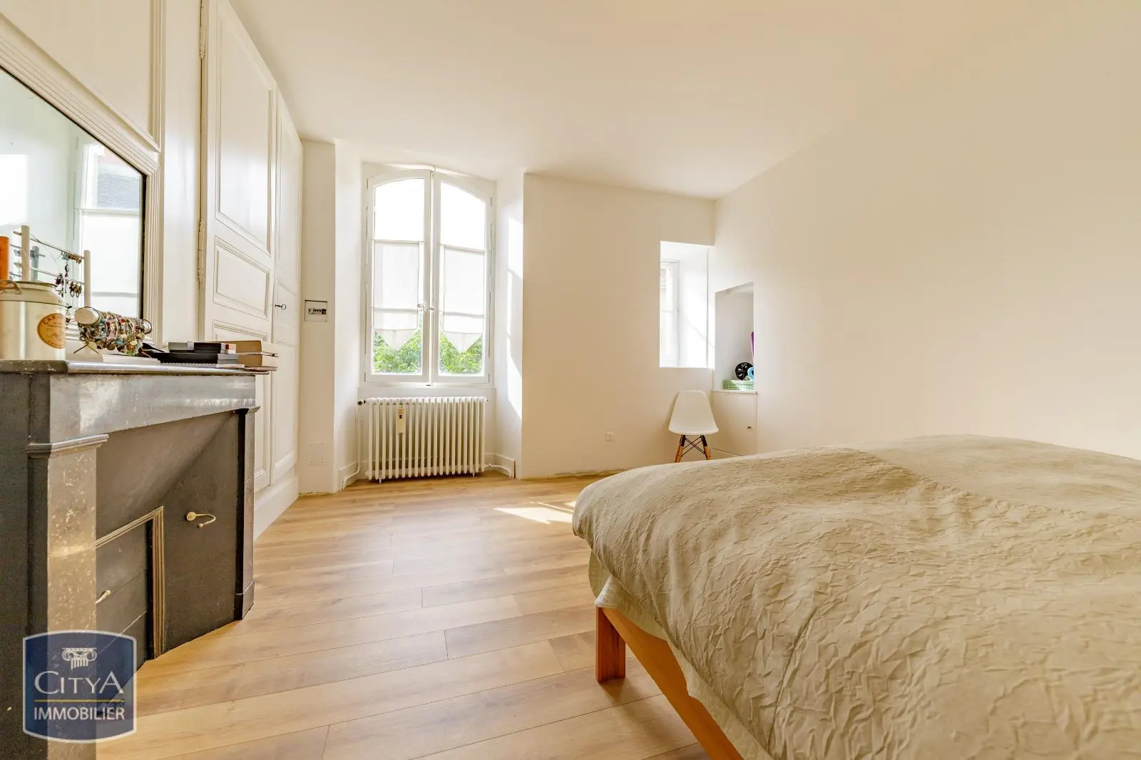 Photo 6 Maison 10 pièces 330m²