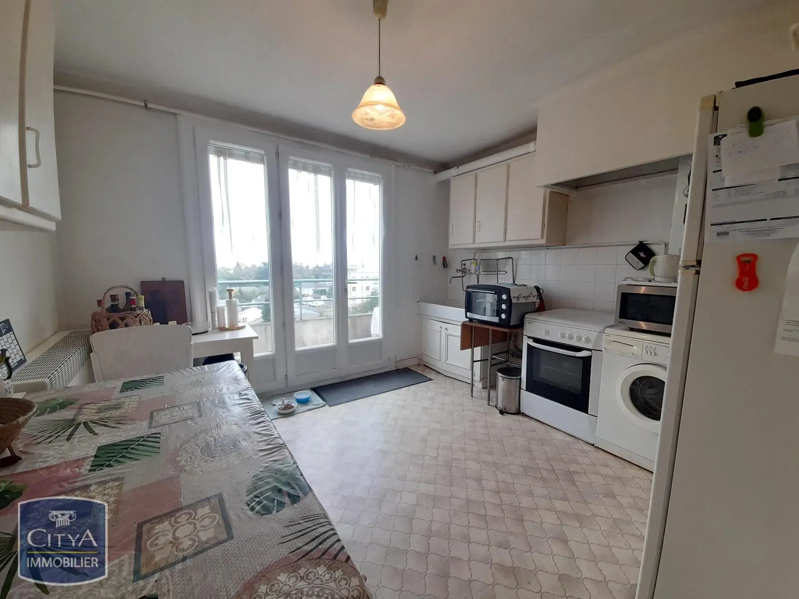 Photo 2 Appartement 4 pièces 77m²