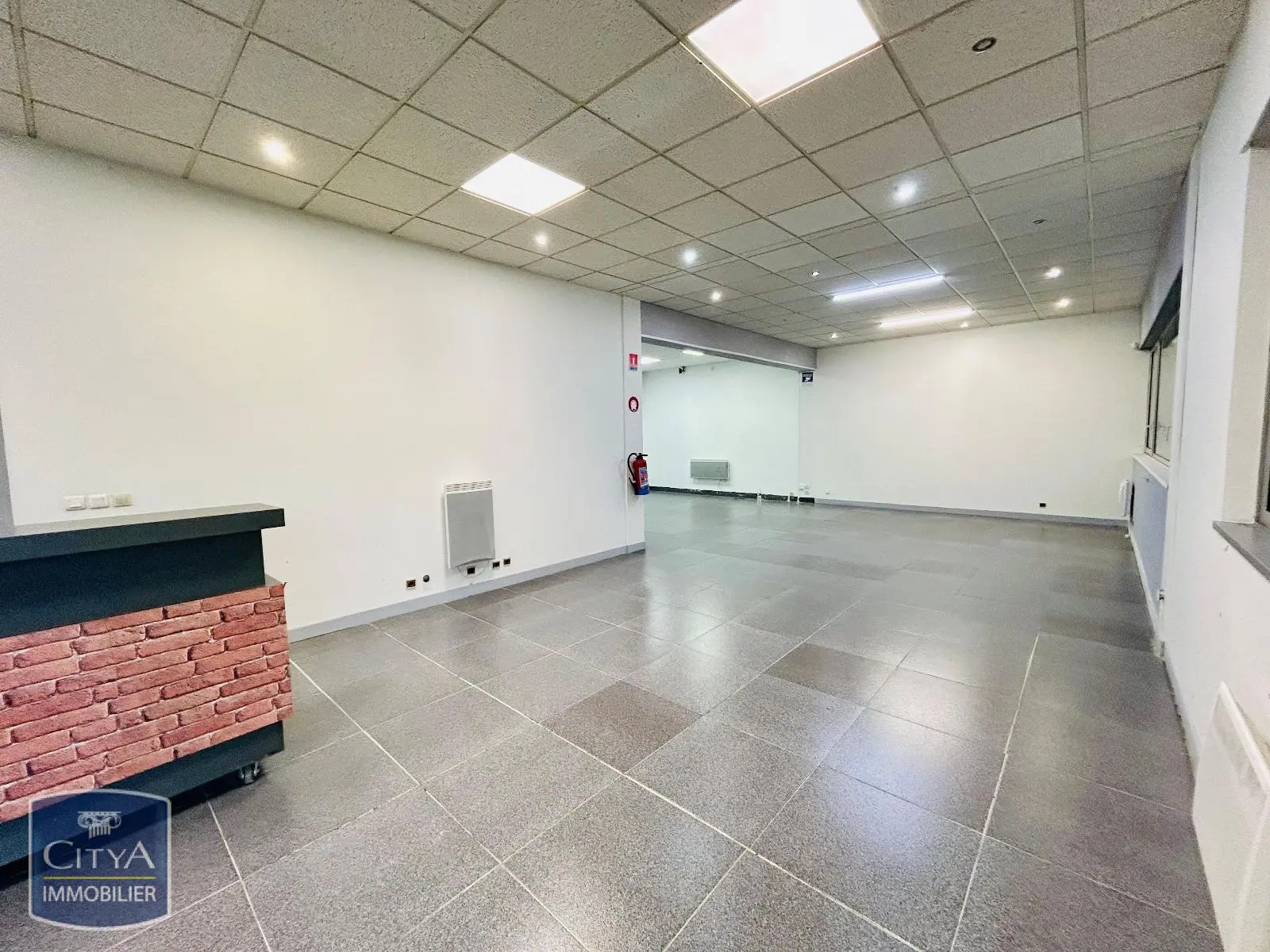 Photo 3 Local Commercial 1700m²