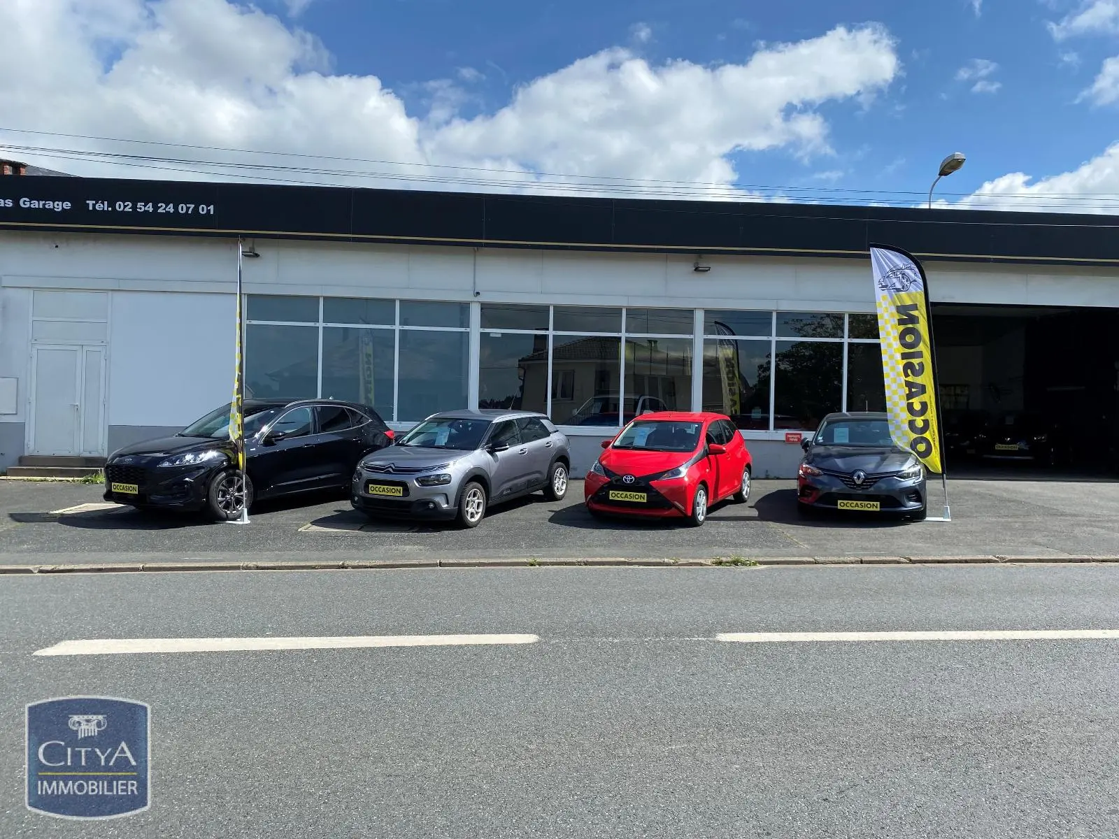 Photo 3 Local Professionnel