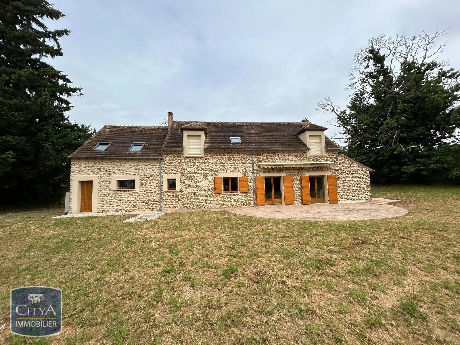 Photo 1 Maison 5 pièces 187.83m²