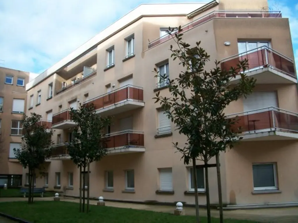 Photo 1 Appartement 1 pièce 28m²