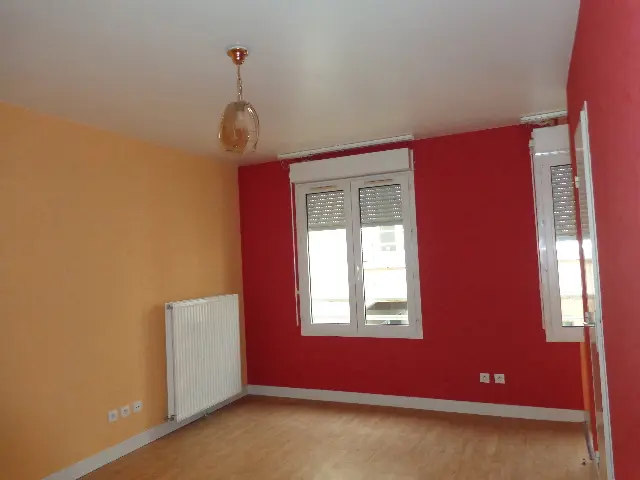 A LOUER STUDIO CHARTRES EPARS