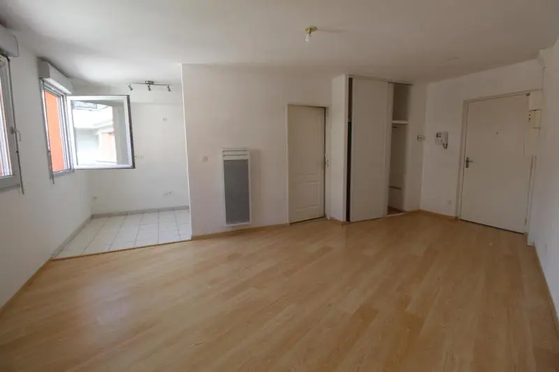 Photo 1 Appartement 1 pièce 32.1m²