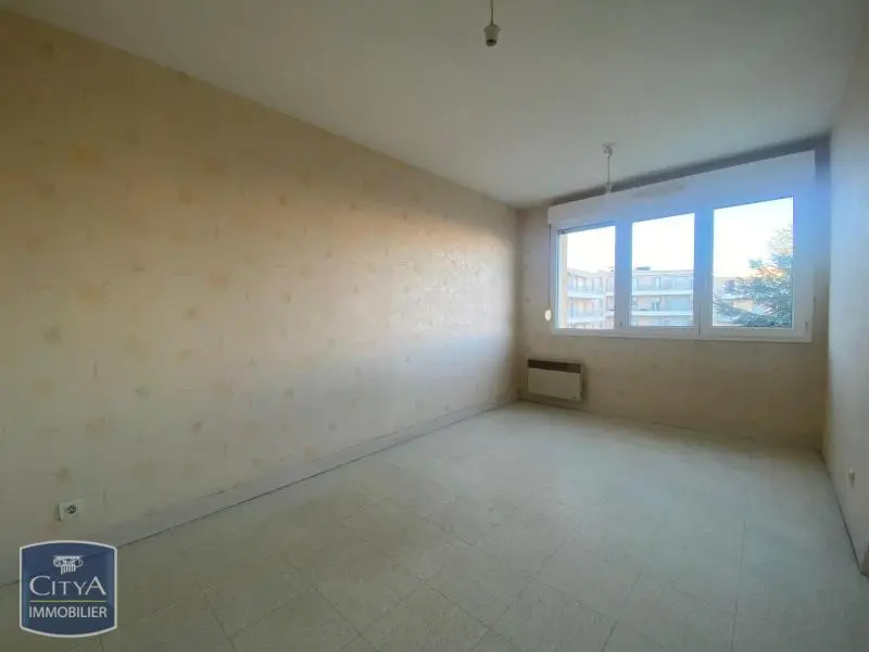Photo 2 Appartement 1 pièce 32.19m²