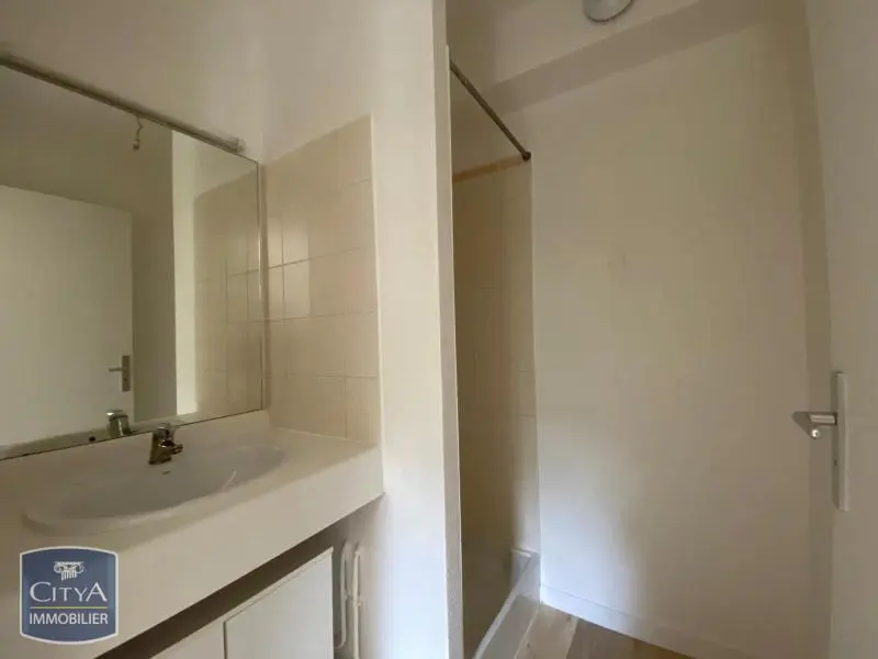 Photo 5 Appartement 1 pièce 24.77m²