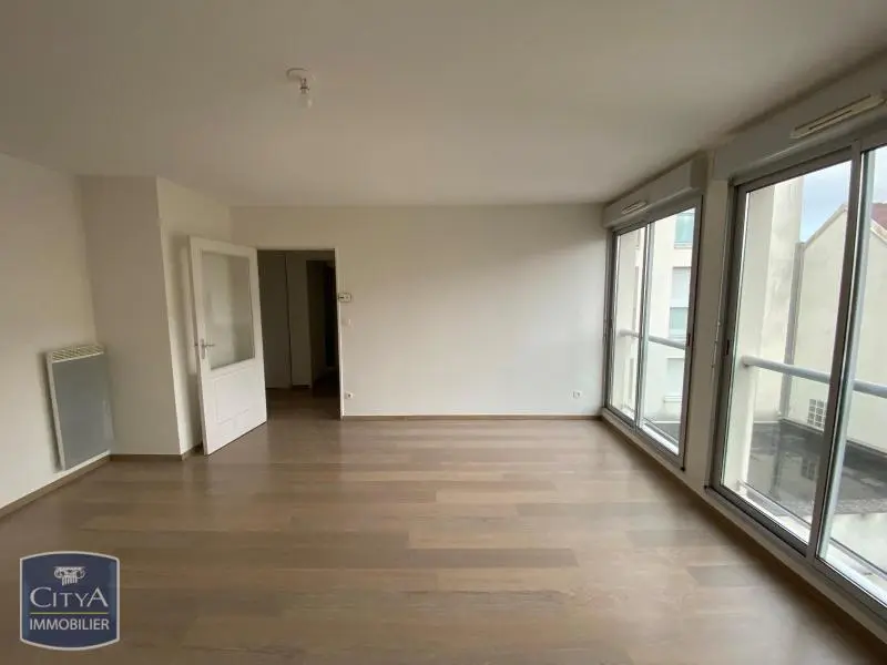 Photo 2 Appartement 2 pièces 55.58m²