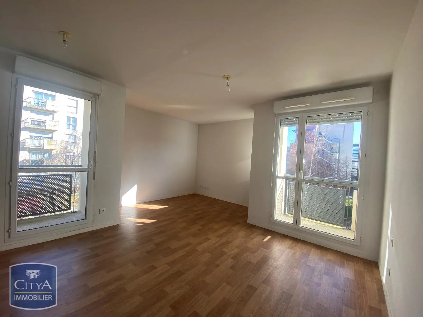 Photo 1 Appartement 1 pièce 27.05m²
