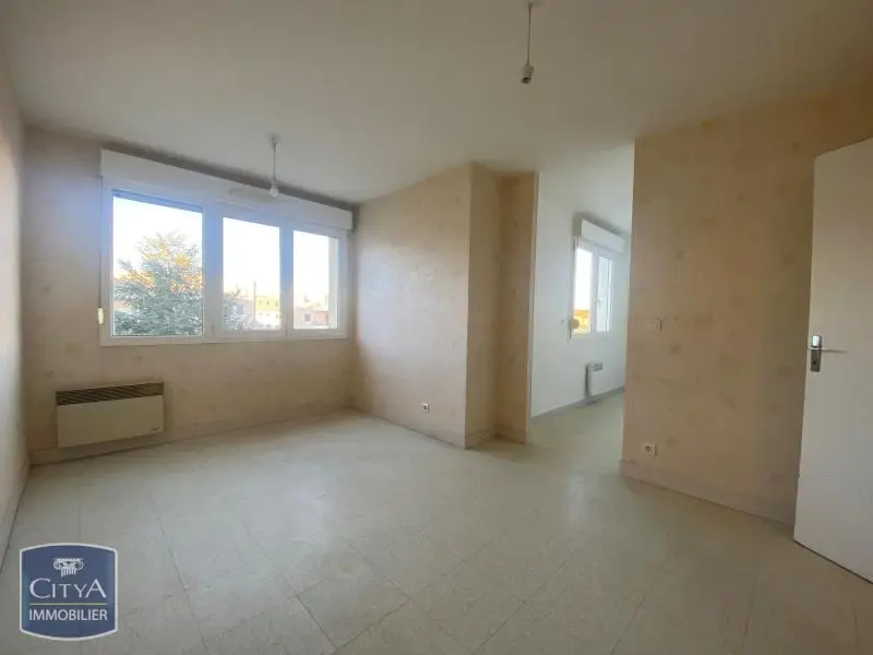 Photo 1 Appartement 1 pièce 32.19m²
