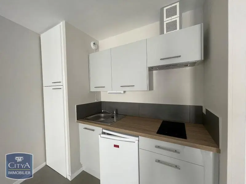 Photo 4 Appartement 1 pièce 32.47m²