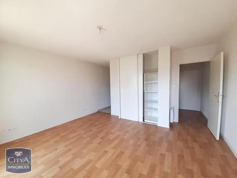 Photo 4 Appartement 1 pièce 27.47m²
