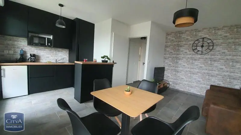 Photo 1 Appartement 1 pièce 24.56m²