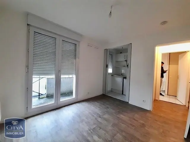 Photo 2 Appartement 1 pièce 18.8m²
