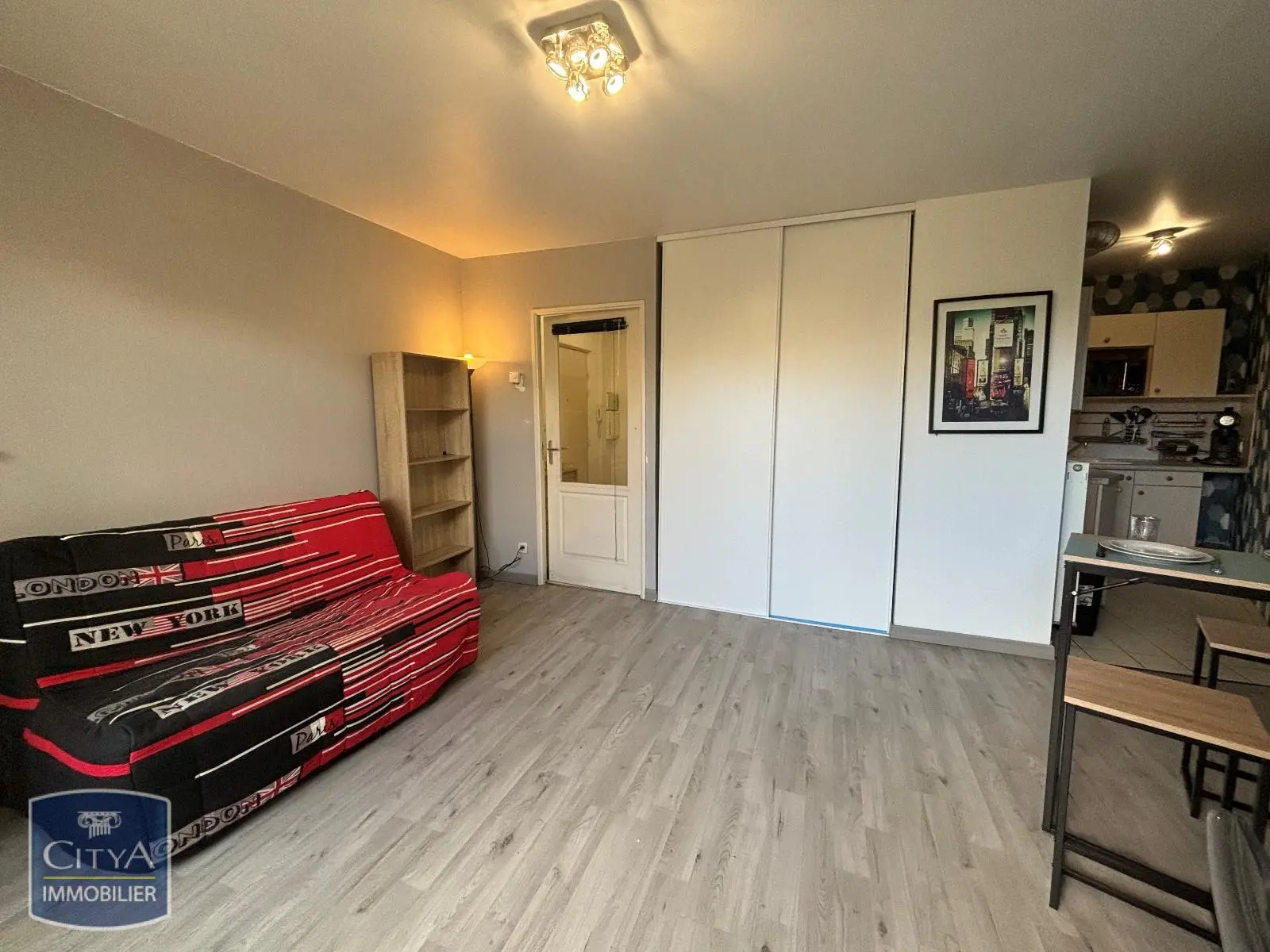 Photo 3 Appartement 1 pièce 24.5m²