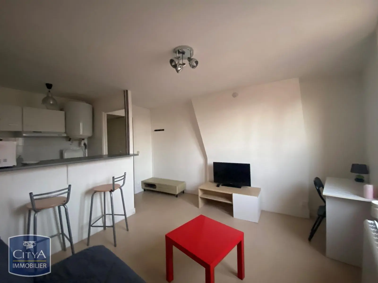 Photo 1 Appartement 1 pièce 21.64m²
