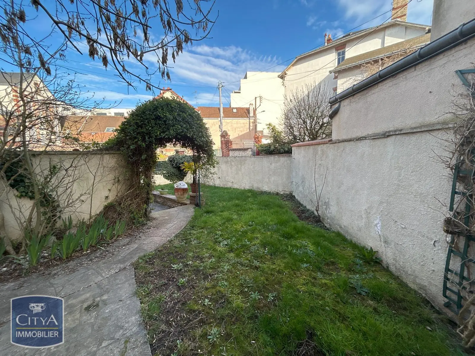 Photo 1 Maison 6 pièces 132.01m²