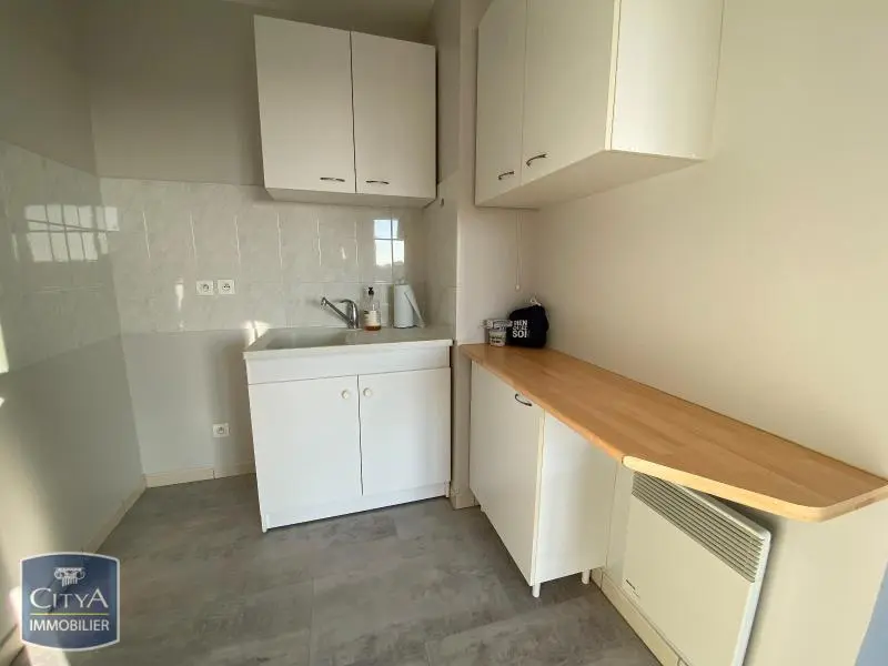 Photo 3 Appartement 1 pièce 28.12m²