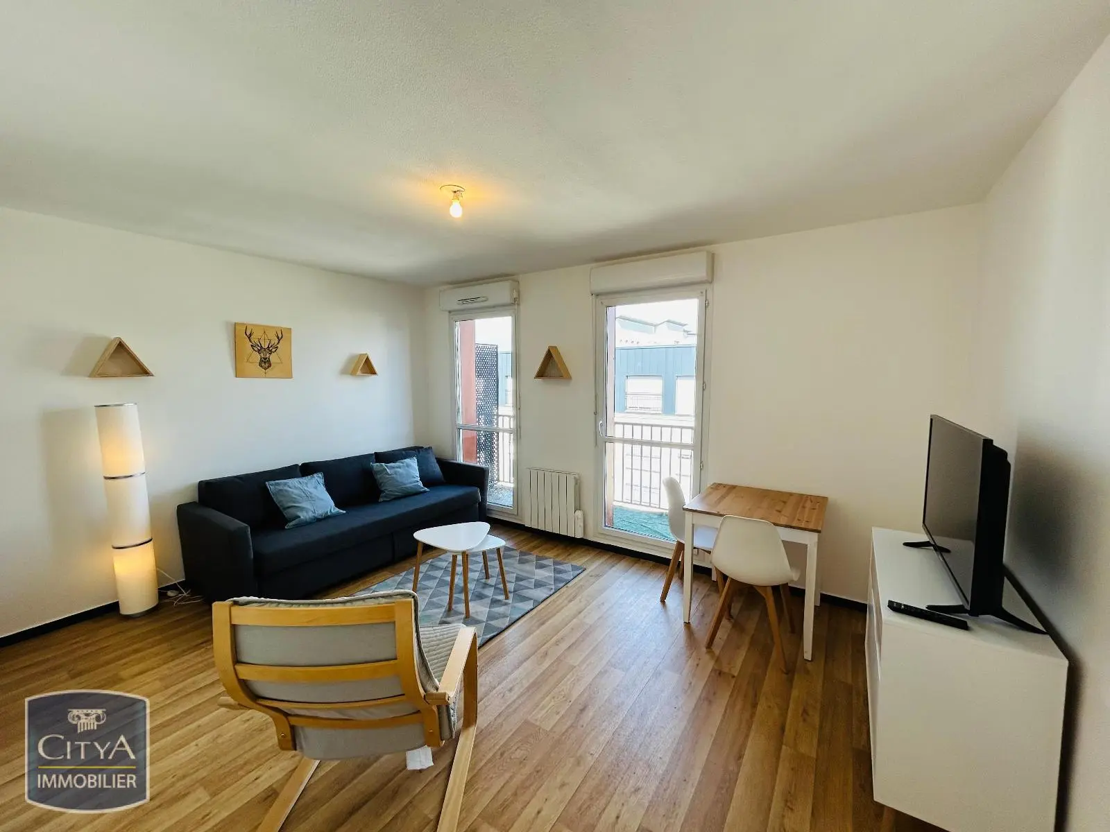 Photo 1 Appartement 1 pièce 27.73m²