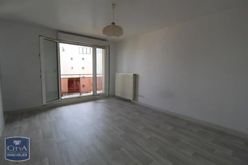 Photo 2 Appartement 1 pièce 25.58m²