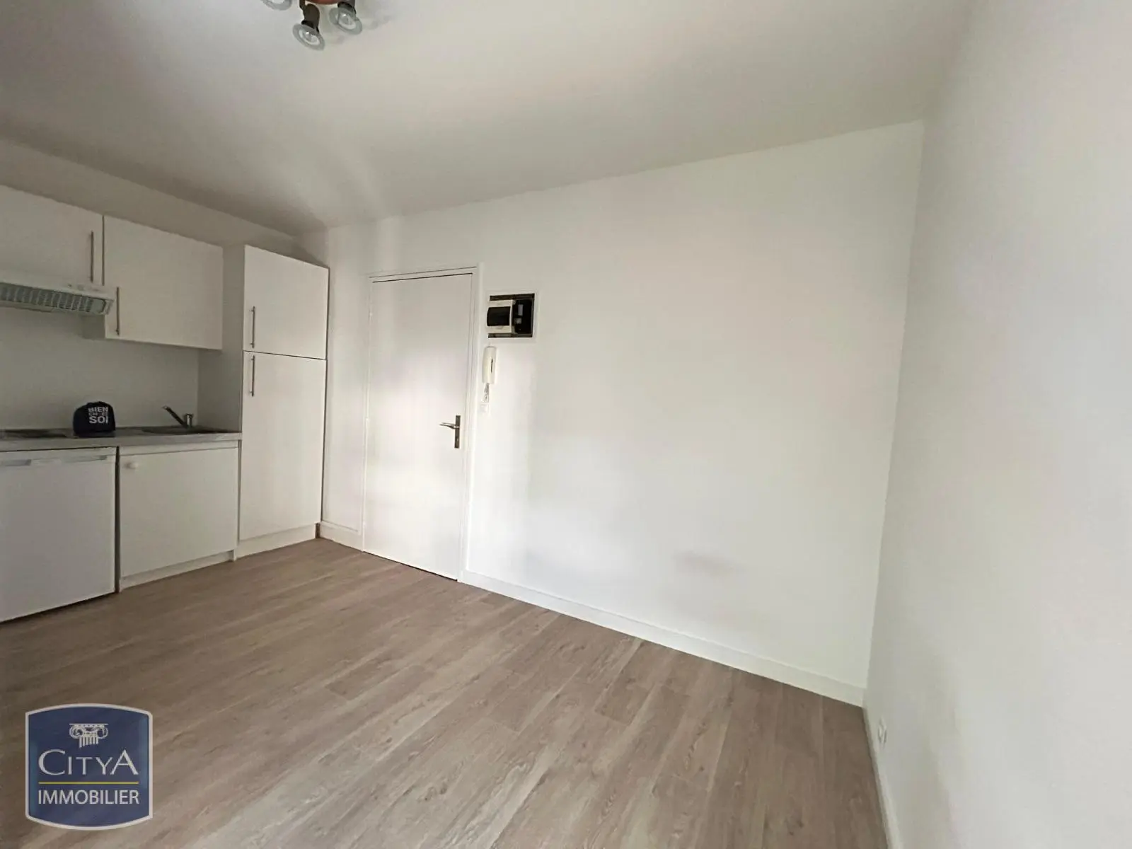Photo 3 Appartement 1 pièce 12.72m²