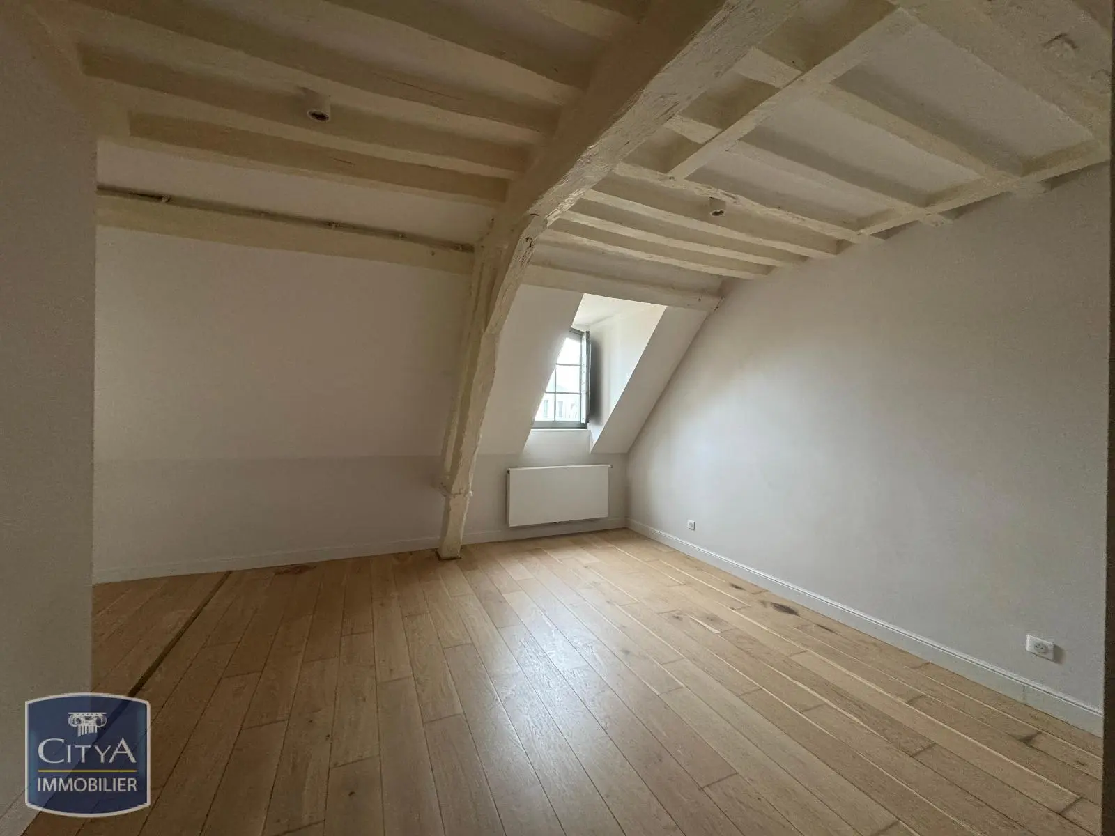 Photo 2 Appartement 1 pièce 30.41m²