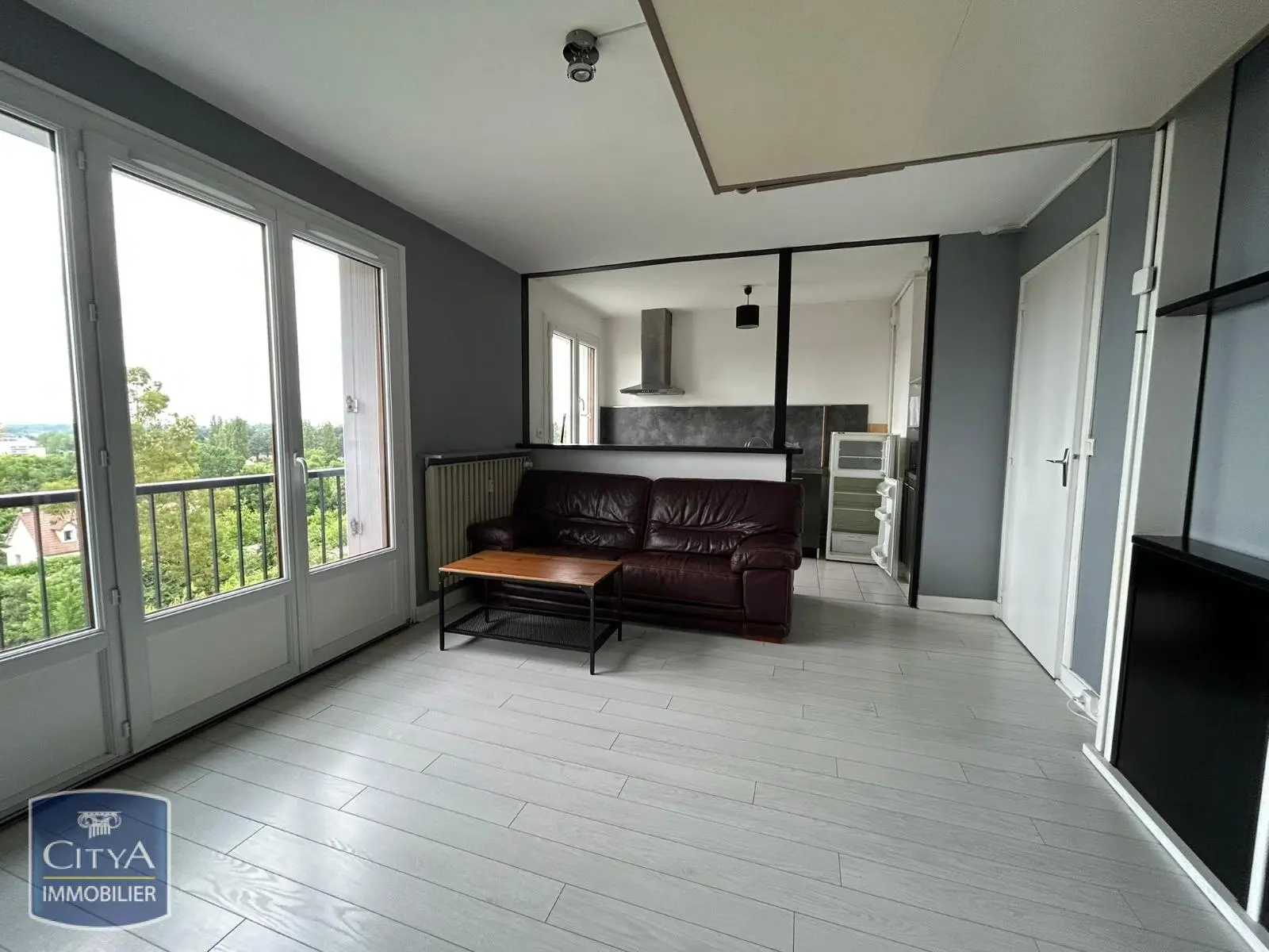 Photo 2 Appartement 1 pièce 28.75m²