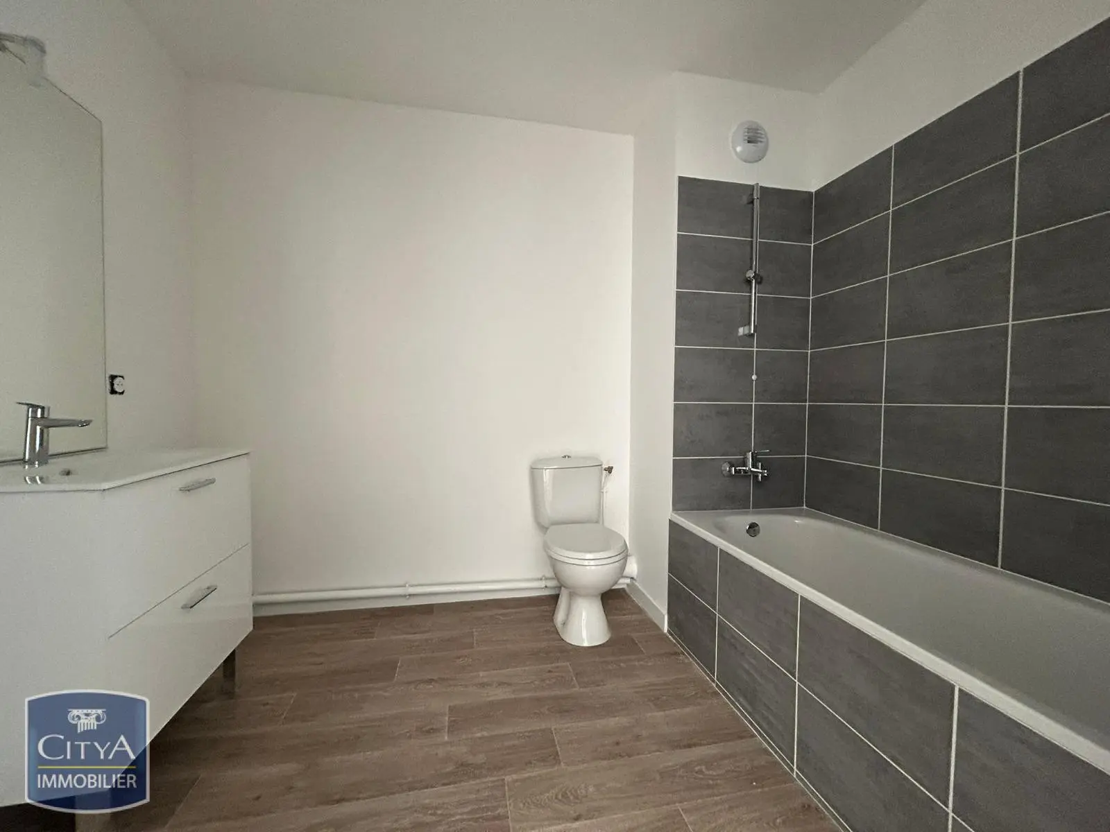 Photo 5 appartement Luisant