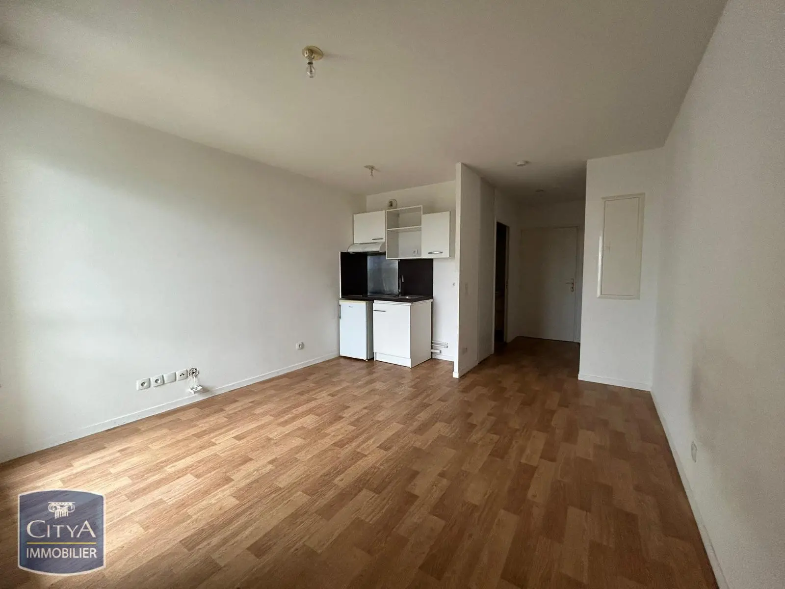 Photo 1 Appartement 1 pièce 24.22m²