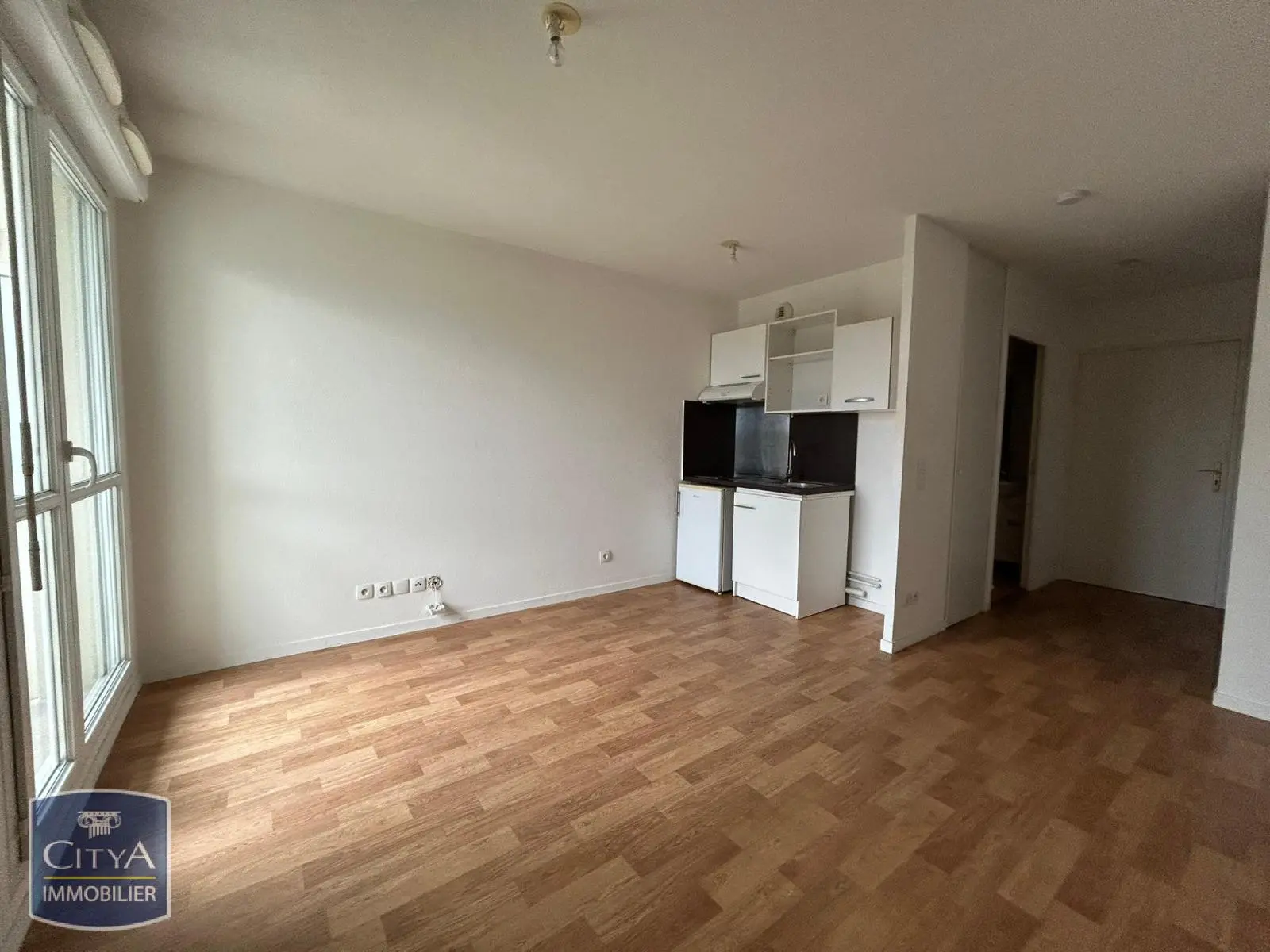 Photo 2 Appartement 1 pièce 24.22m²