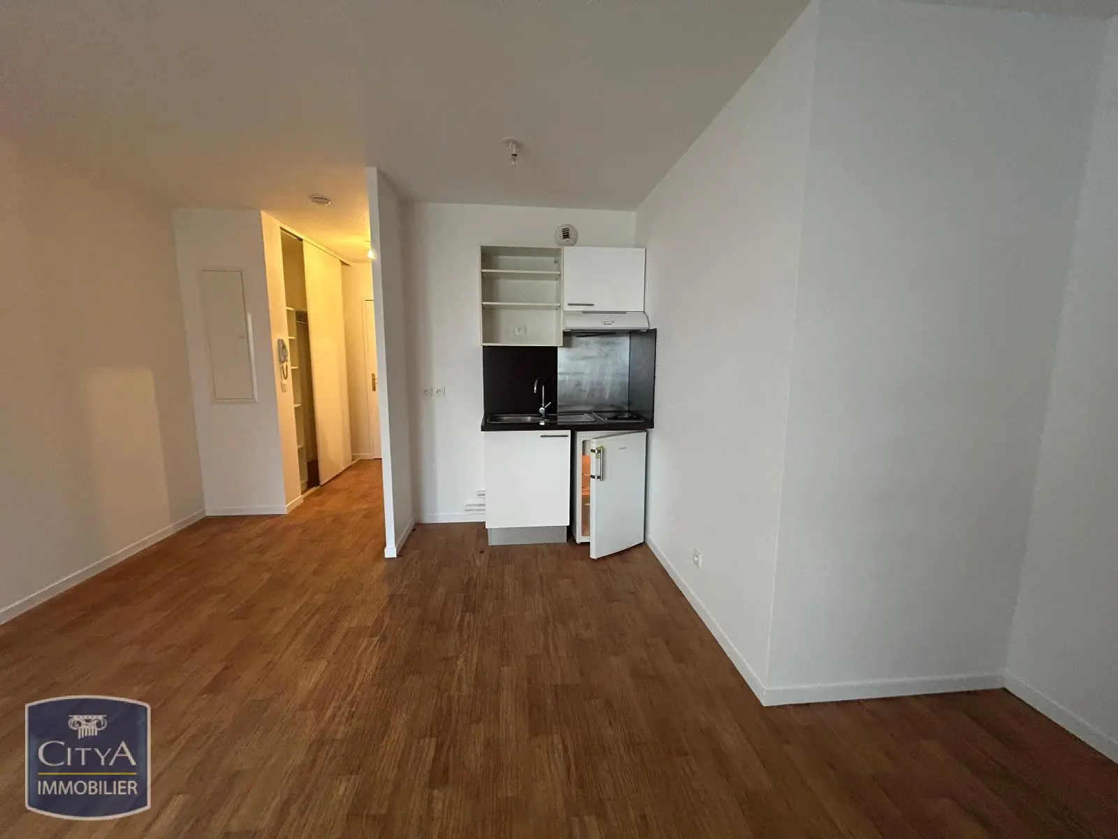 Photo 2 Appartement 1 pièce 29.25m²