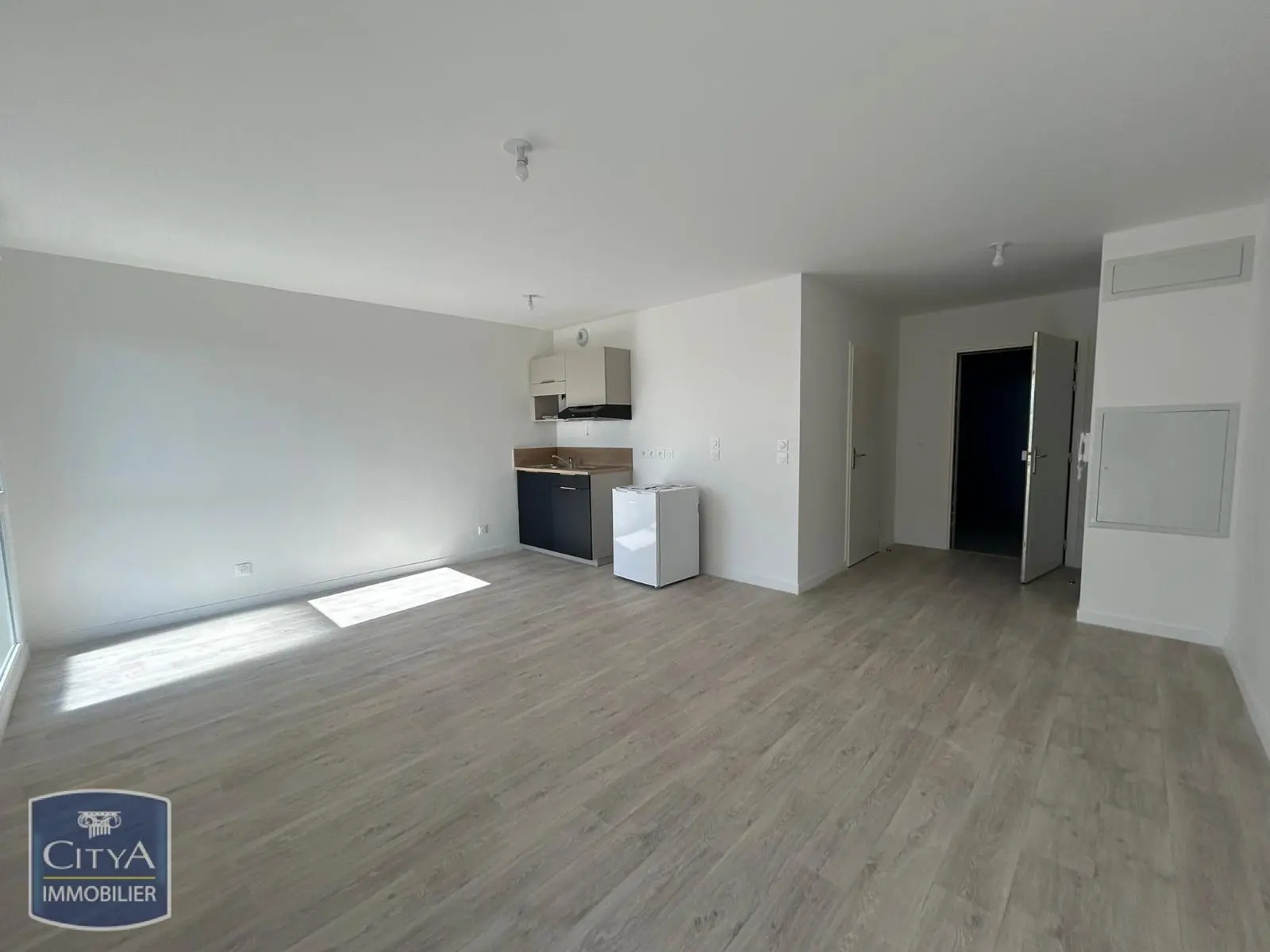 Photo 1 Appartement 1 pièce 27.38m²