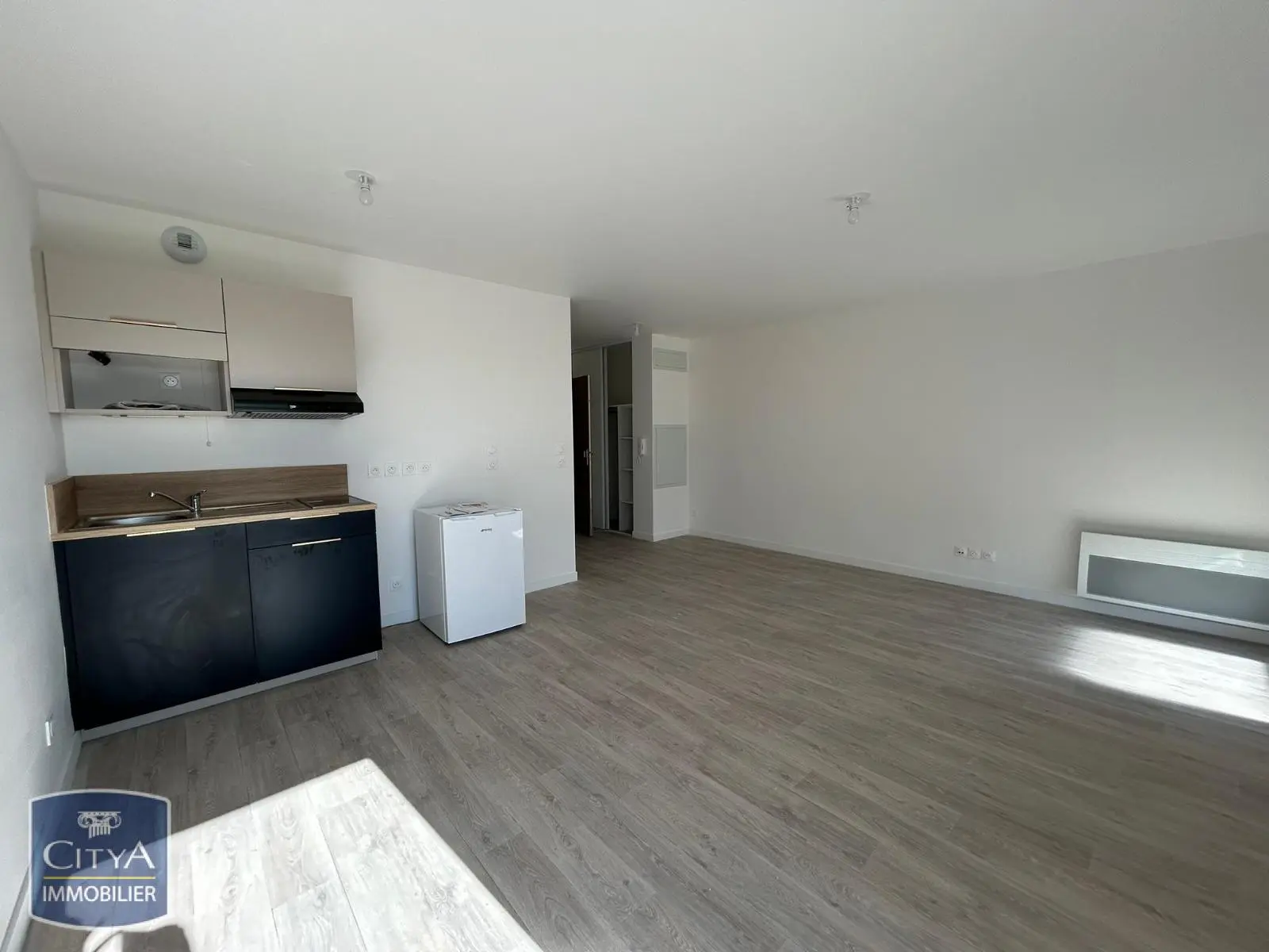 Photo 2 Appartement 1 pièce 27.38m²